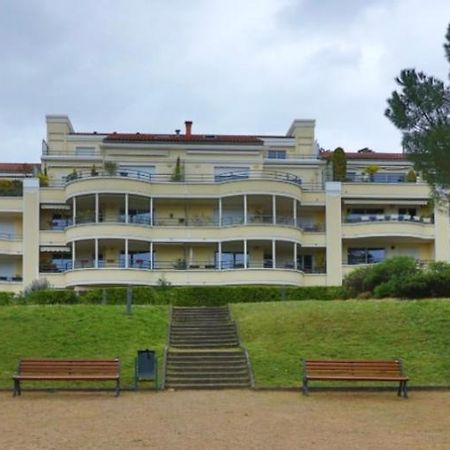 Appartement Entierement Equipe Charbonnières-les-Bains Exterior foto